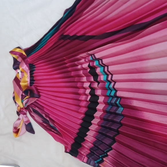 Elegant,Coloful evening dress - Picture 5 of 12